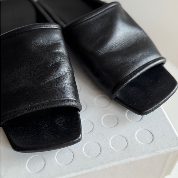 Khaite Stagg Leather Flats - Picture 6 of 7